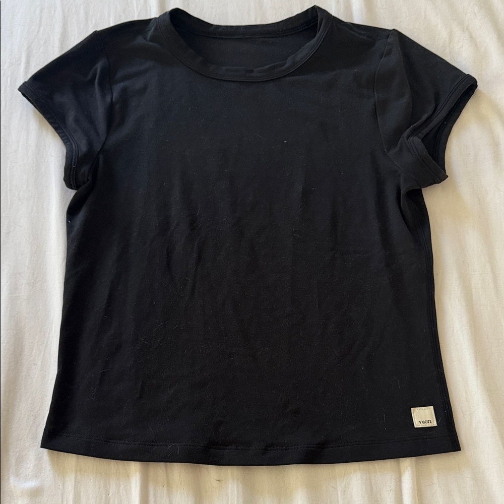 Vuori - HALO BABY TEE - Black - Small